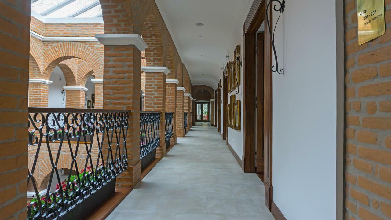 Hotel Otavalo Exterior foto